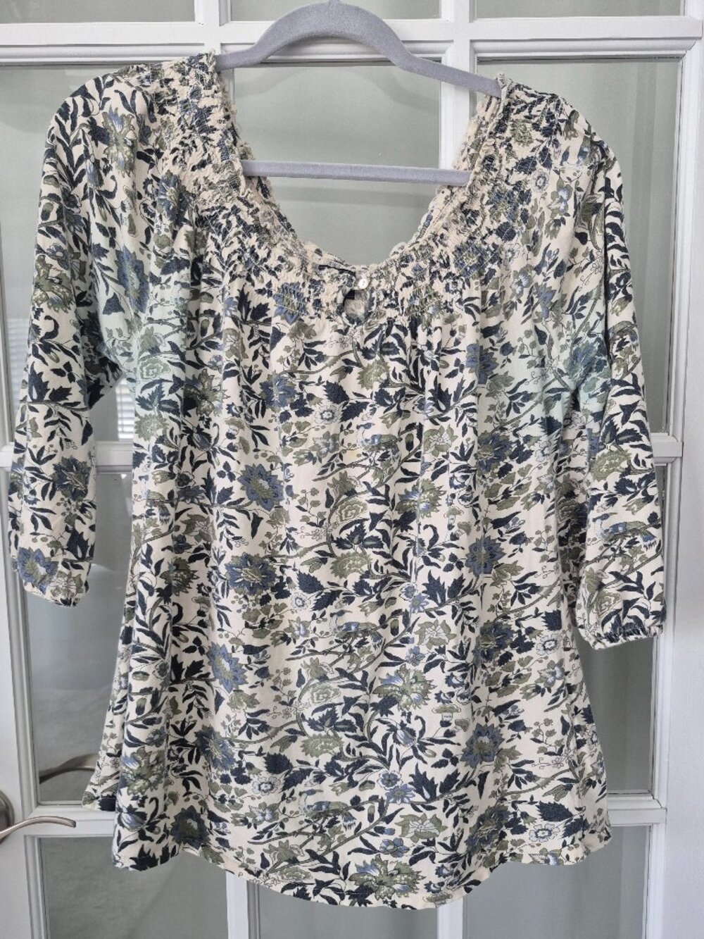 Lucky Brand Floral Smocked Blouse โ Cream Blue Green 3/4 Sleeve Top (Size L)